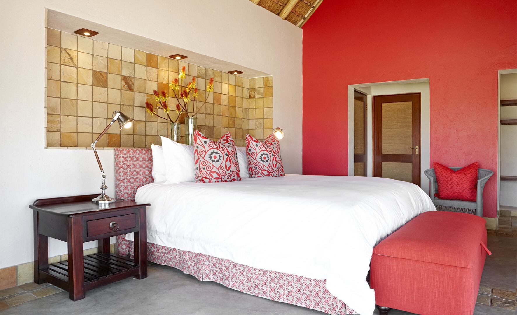 Jaci's Sabi House - Image 10